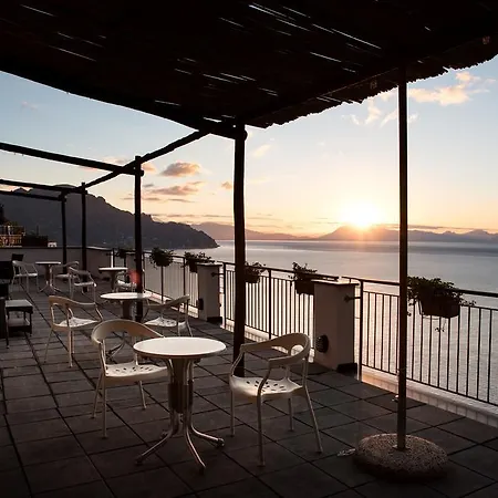 Doria Otel 3*